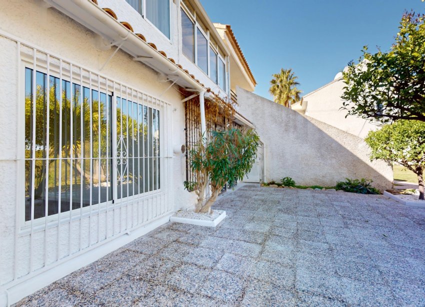Resale - Bungalow - Orihuela Costa - Villamartín