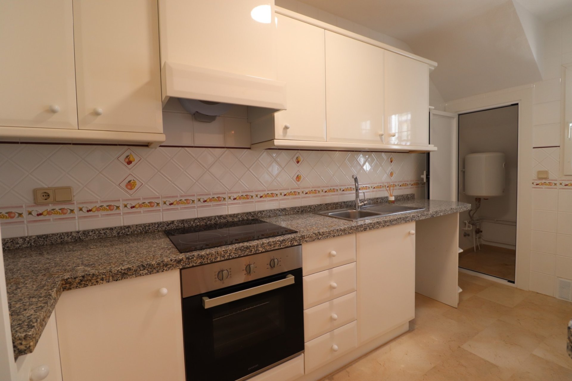 Resale - Bungalow - Orihuela Costa - Villamartín