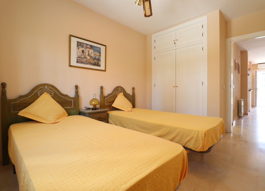 Resale - Bungalow - Orihuela Costa - Villamartín