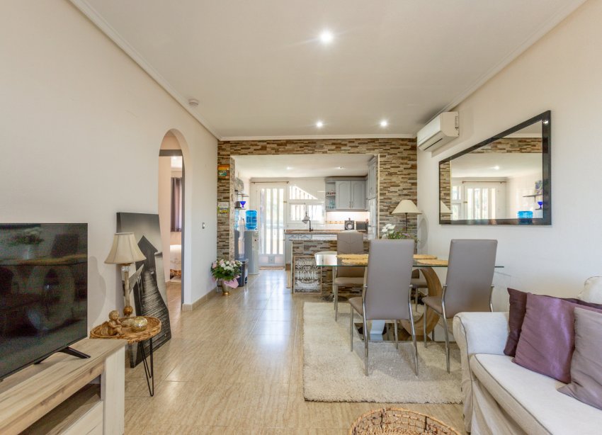Resale - Bungalow - Orihuela Costa - Villamartín