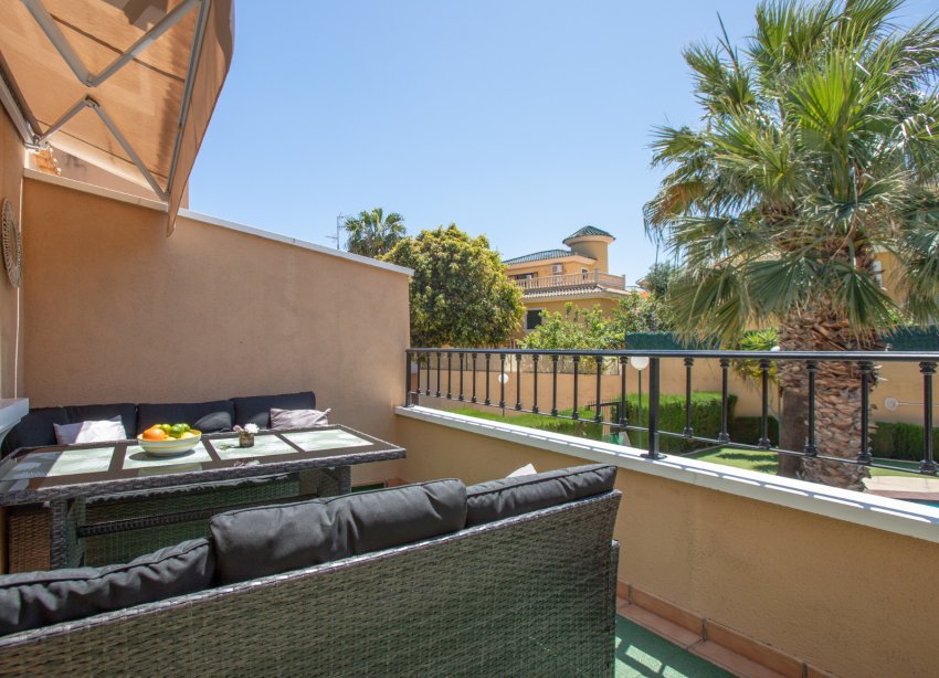 Resale - Bungalow - Orihuela Costa - Villamartín