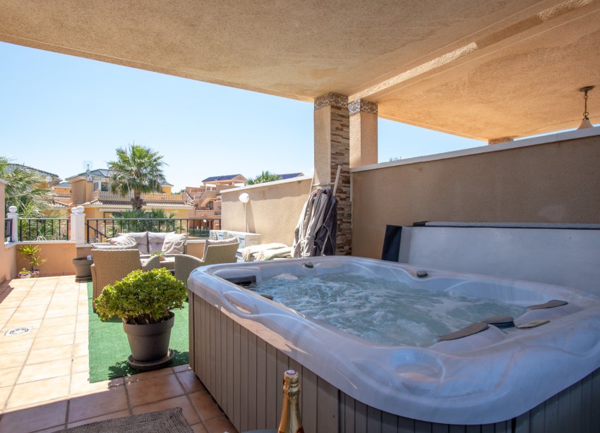 Resale - Bungalow - Orihuela Costa - Villamartín