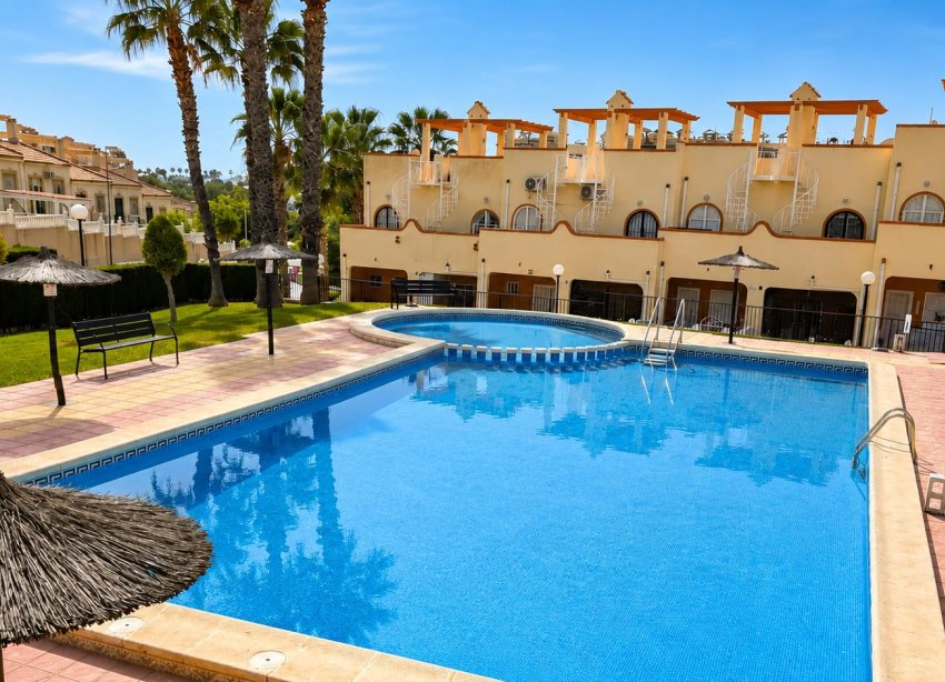 Resale - Bungalow - Orihuela Costa - Villamartín