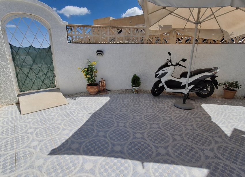 Resale - Bungalow - Orihuela Costa - Villamartín