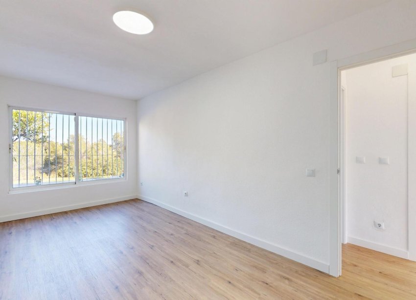 Resale - Bungalow - Orihuela Costa - Villamartín