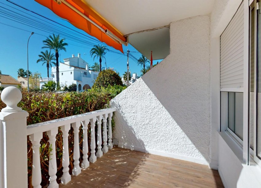Resale - Bungalow - Orihuela Costa - Villamartín