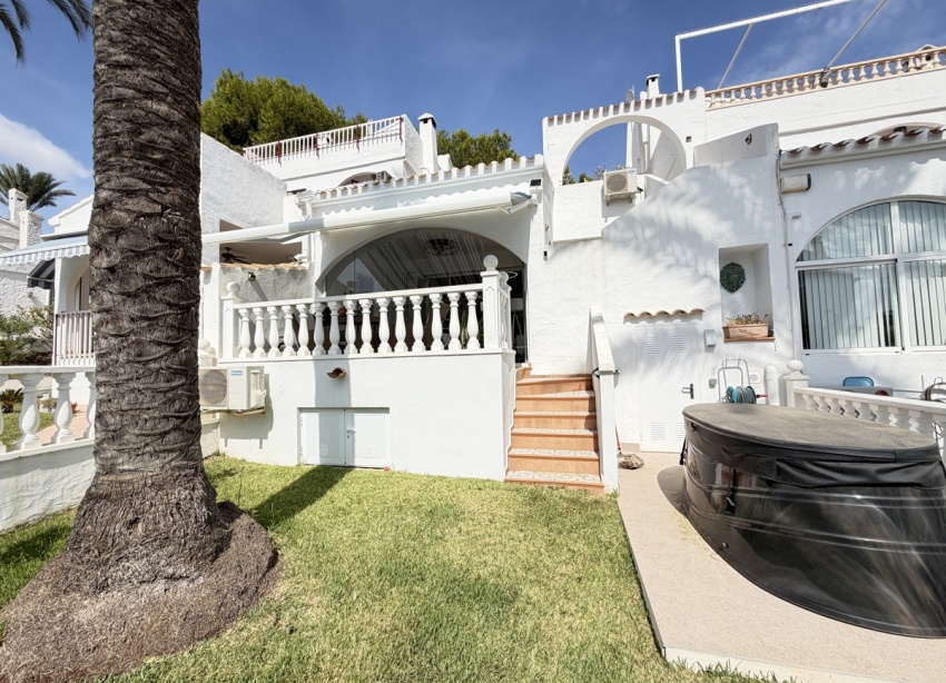 Resale - Bungalow - Orihuela Costa - Villamartín