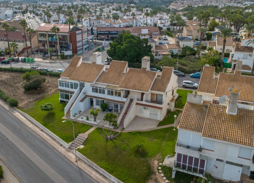 Resale - Bungalow - Orihuela Costa - Villamartín