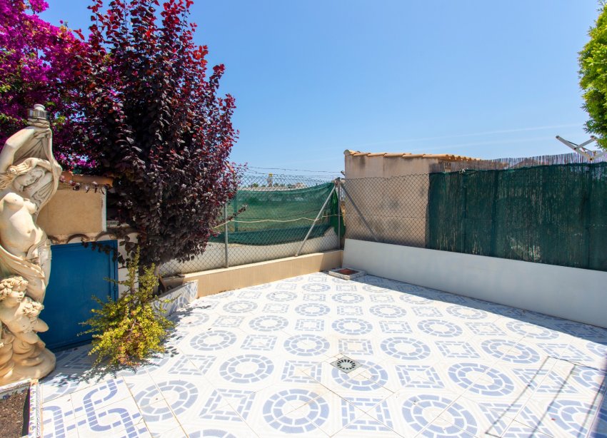 Resale - Bungalow - Orihuela Costa