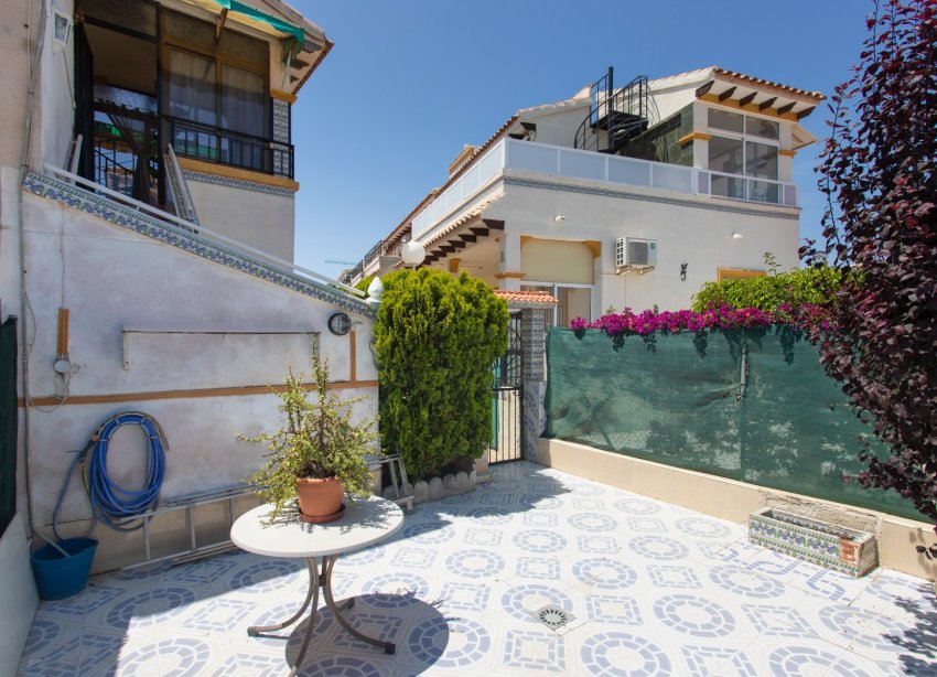 Resale - Bungalow - Orihuela Costa