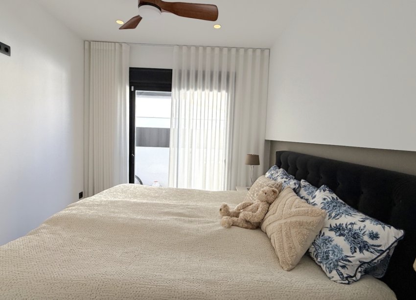 Resale - Bungalow - Pilar de la Horadada - Costa Blanca Sur