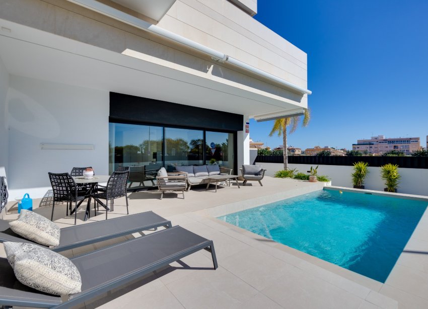 Resale - Bungalow - Pilar de la Horadada - Costa Blanca Sur