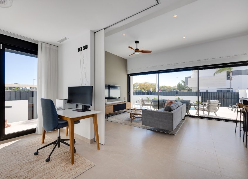 Resale - Bungalow - Pilar de la Horadada - Costa Blanca Sur