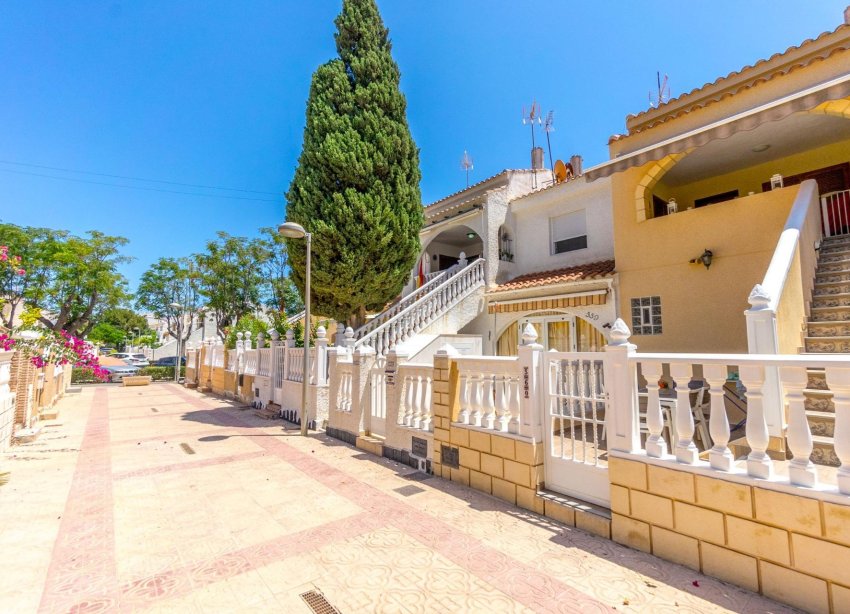 Resale - Bungalow - Pilar de la Horadada - Mil Palmeras