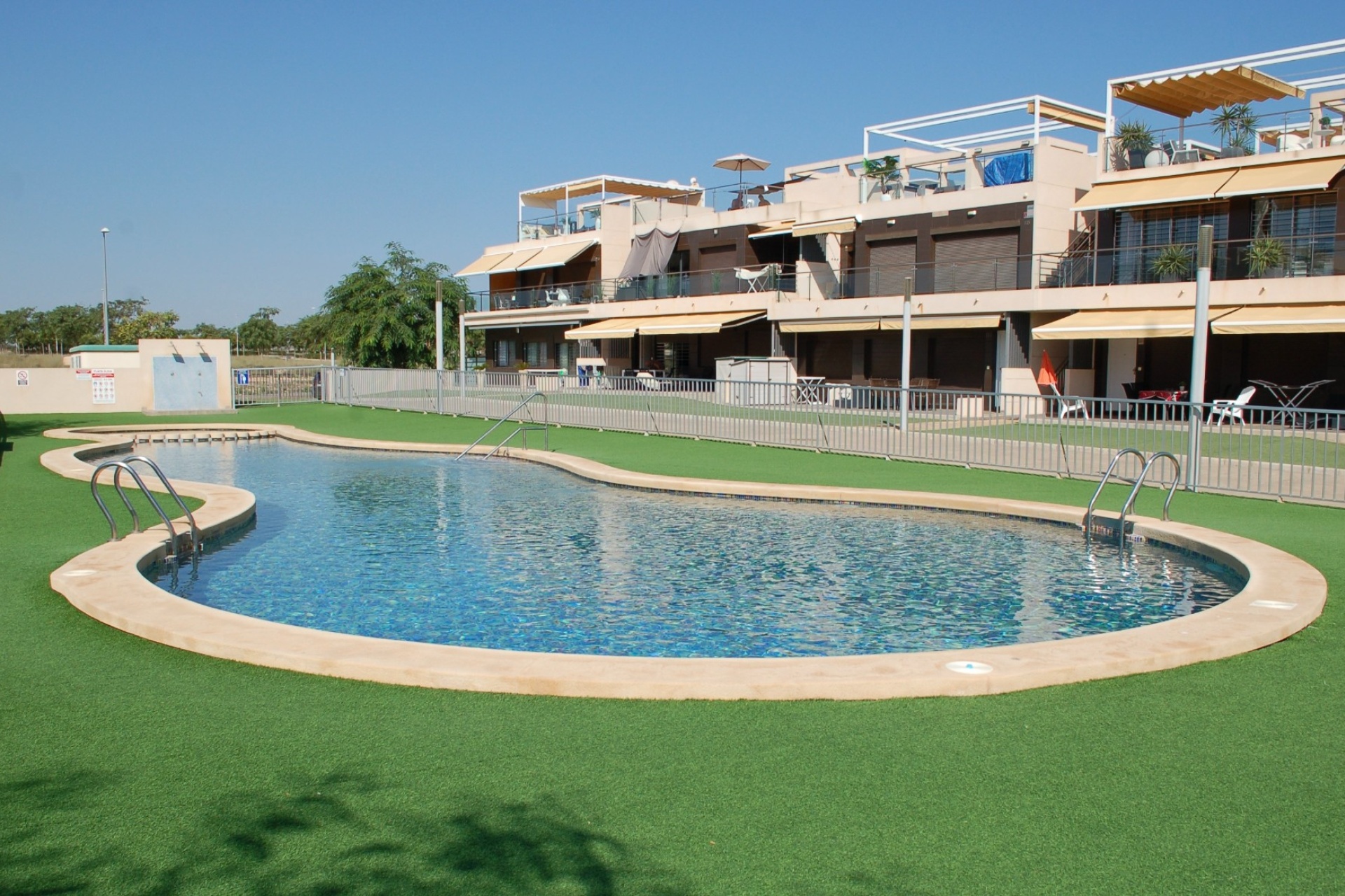 Resale - Bungalow - Pilar de la Horadada - Mil Palmeras