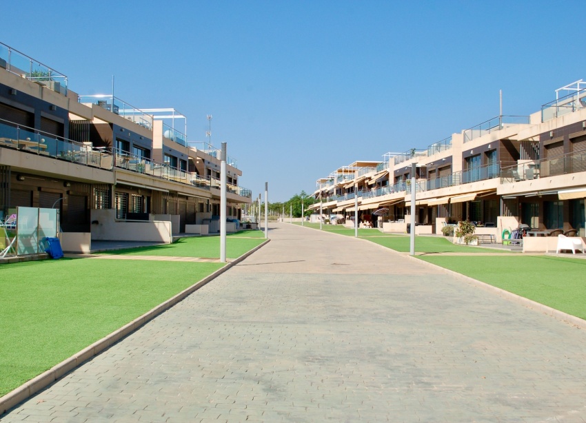 Resale - Bungalow - Pilar de la Horadada - Mil Palmeras