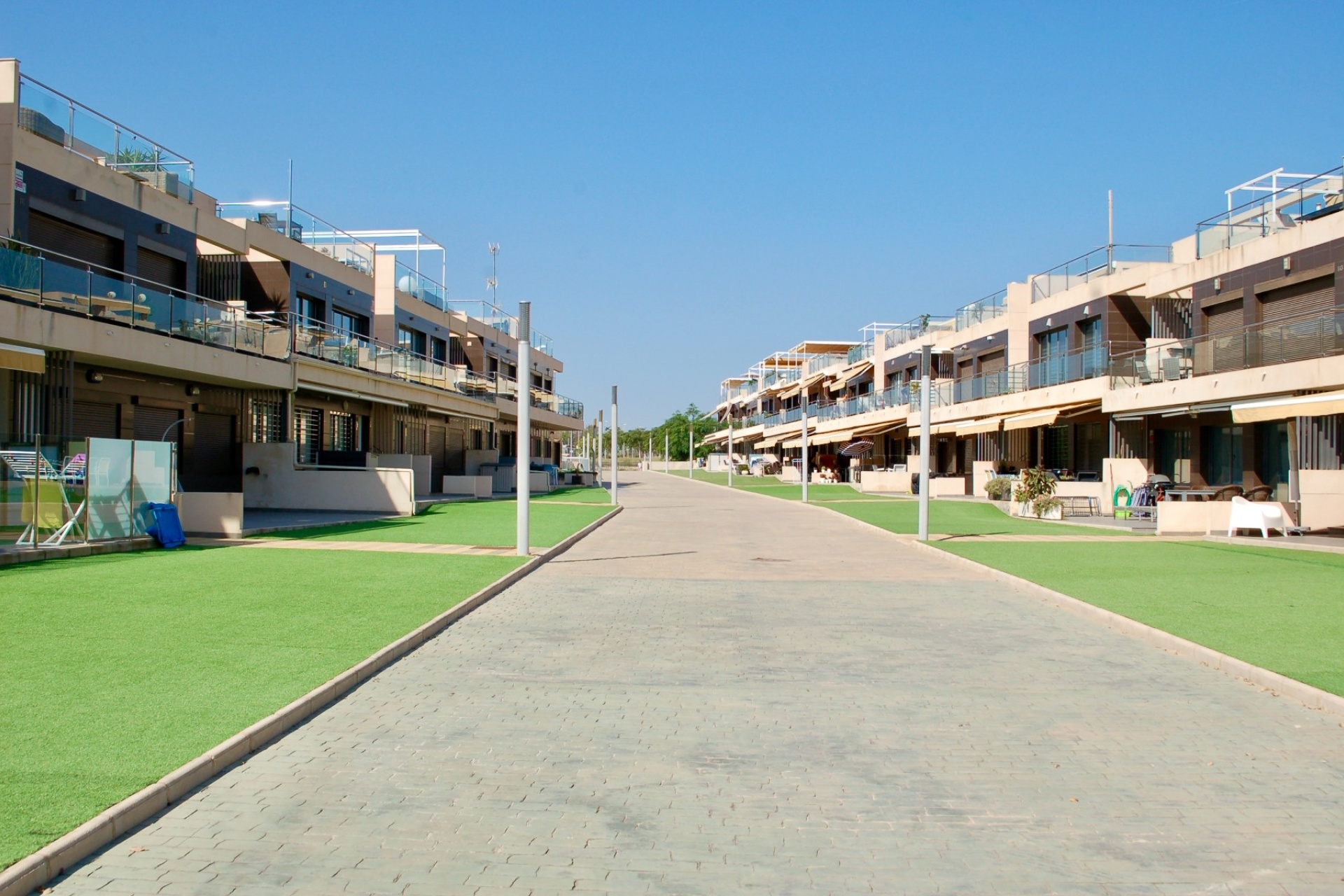 Resale - Bungalow - Pilar de la Horadada - Mil Palmeras