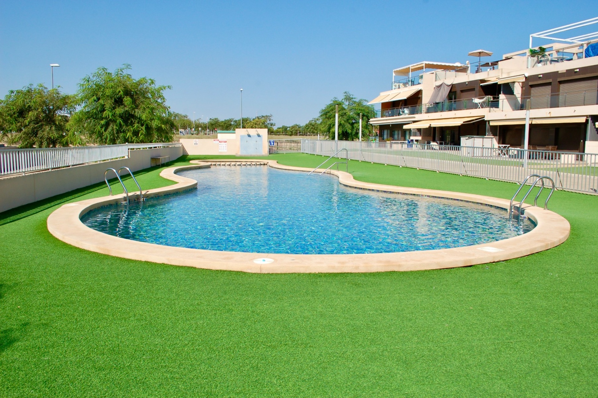 Resale - Bungalow - Pilar de la Horadada - Mil Palmeras