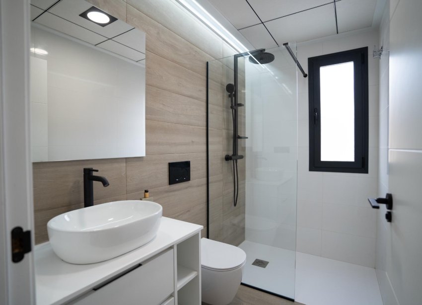 Resale - Bungalow - Pilar de la Horadada - PILAR DE LA HORADADA