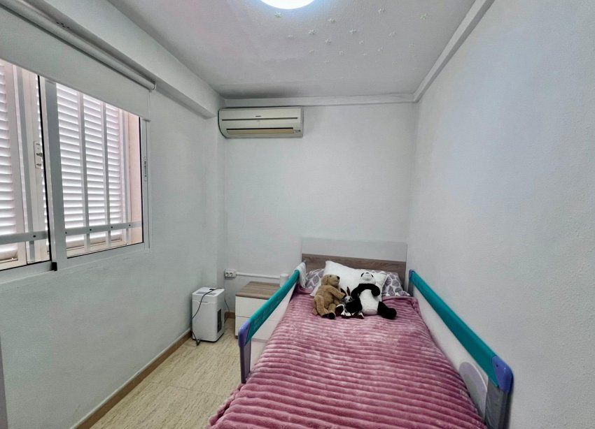 Resale - Bungalow - Pilar de la Horadada - RioMar