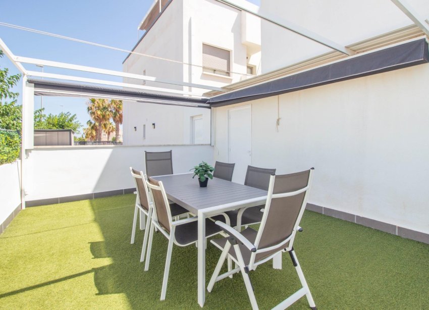 Resale - Bungalow - Pilar de la Horadada - Torre de la Horadada