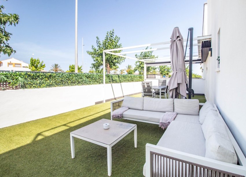 Resale - Bungalow - Pilar de la Horadada - Torre de la Horadada