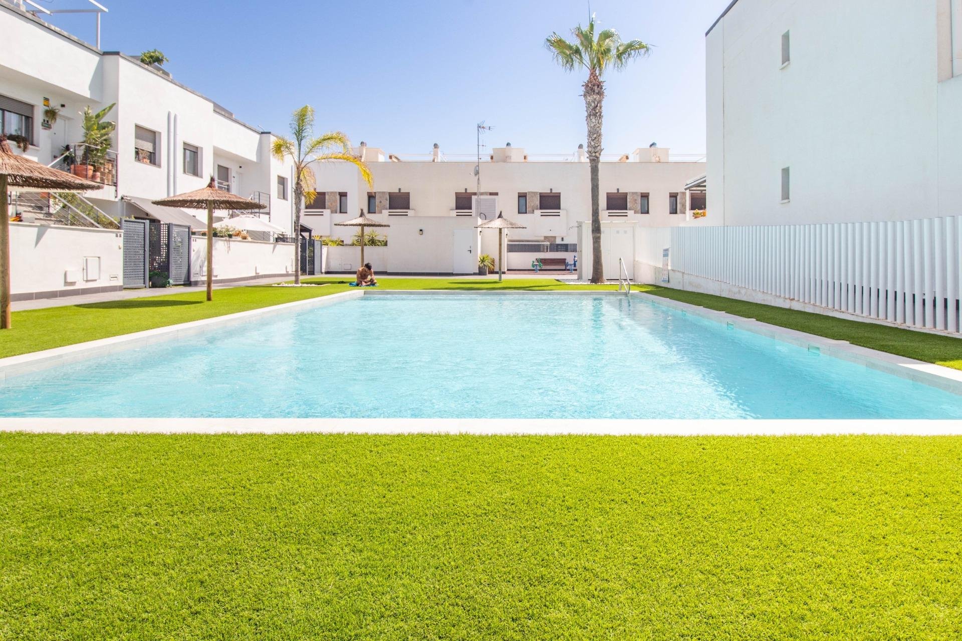 Resale - Bungalow - Pilar de la Horadada - Torre de la Horadada