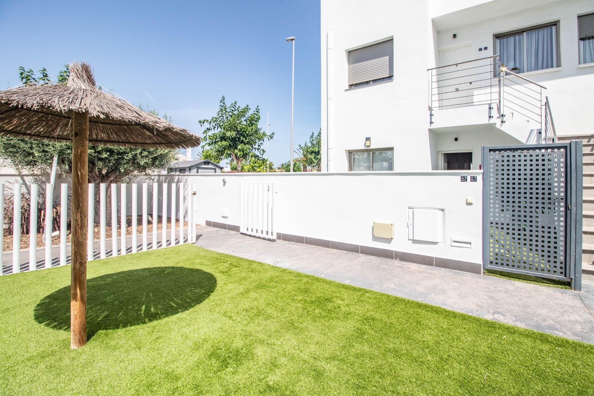 Resale - Bungalow - Pilar de la Horadada - Torre de la Horadada