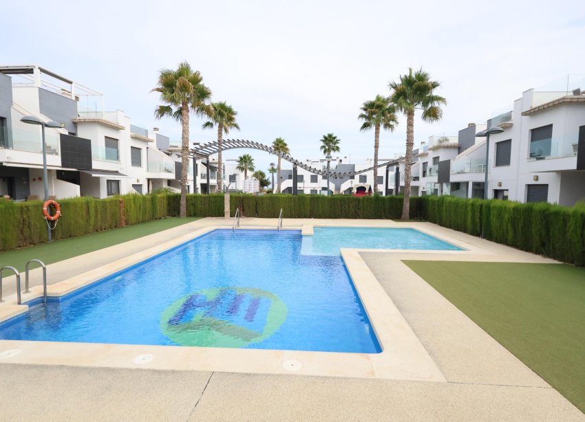 Resale - Bungalow - Pilar de la Horadada - Zona Pueblo