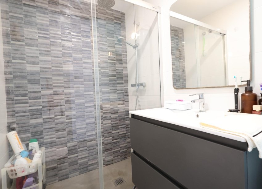 Resale - Bungalow - Pilar de la Horadada - Zona Pueblo