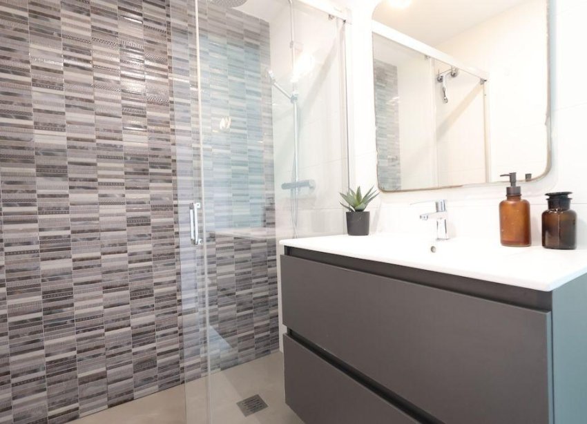 Resale - Bungalow - Pilar de la Horadada - Zona Pueblo