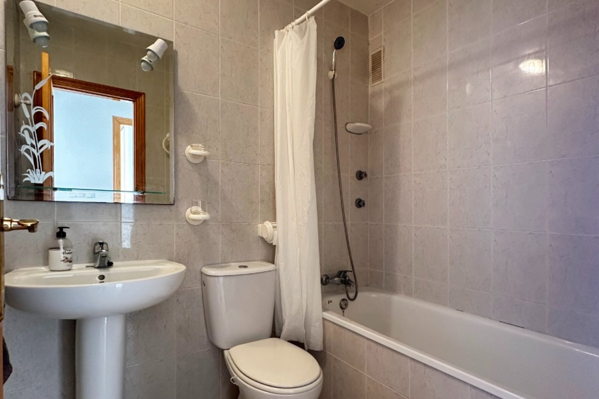 Resale - Bungalow - San Miguel de Salinas - Las filipinas