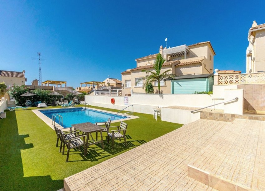 Resale - Bungalow - San Miguel de Salinas - Las filipinas