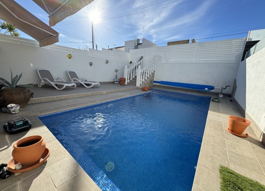 Resale - Bungalow - San Miguel de Salinas