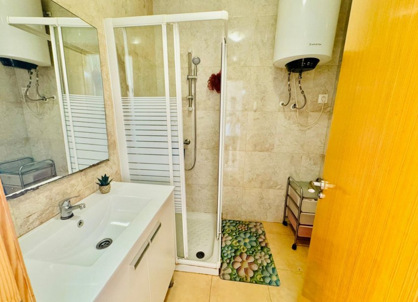 Resale - Bungalow - Torrevieja - Aguas Nuevas