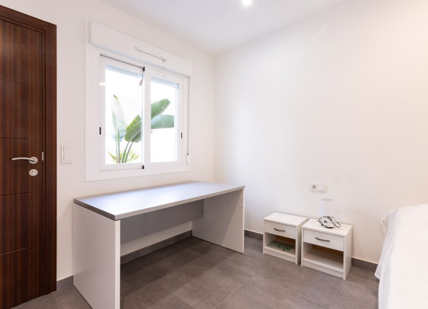 Resale - Bungalow - Torrevieja - Aguas Nuevas