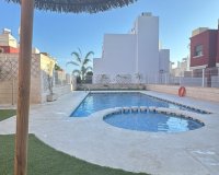 Resale - Bungalow - Torrevieja - Aguas Nuevas