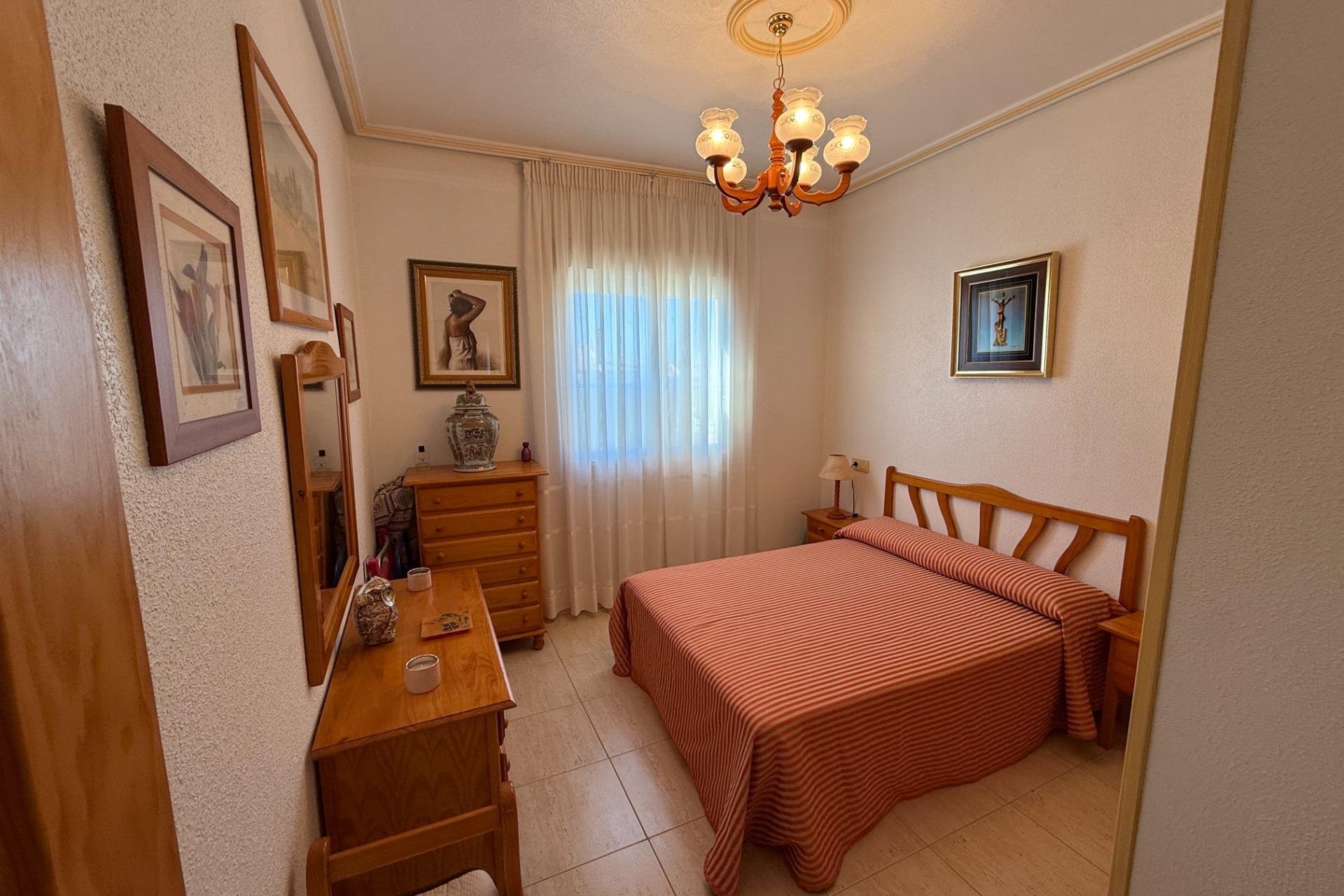 Resale - Bungalow - Torrevieja - Aguas Nuevas