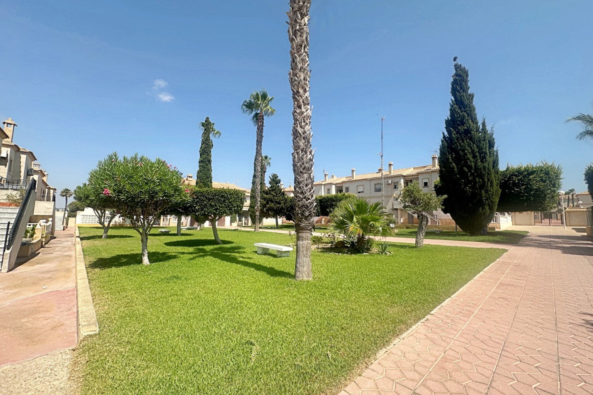 Resale - Bungalow - Torrevieja - Aguas Nuevas