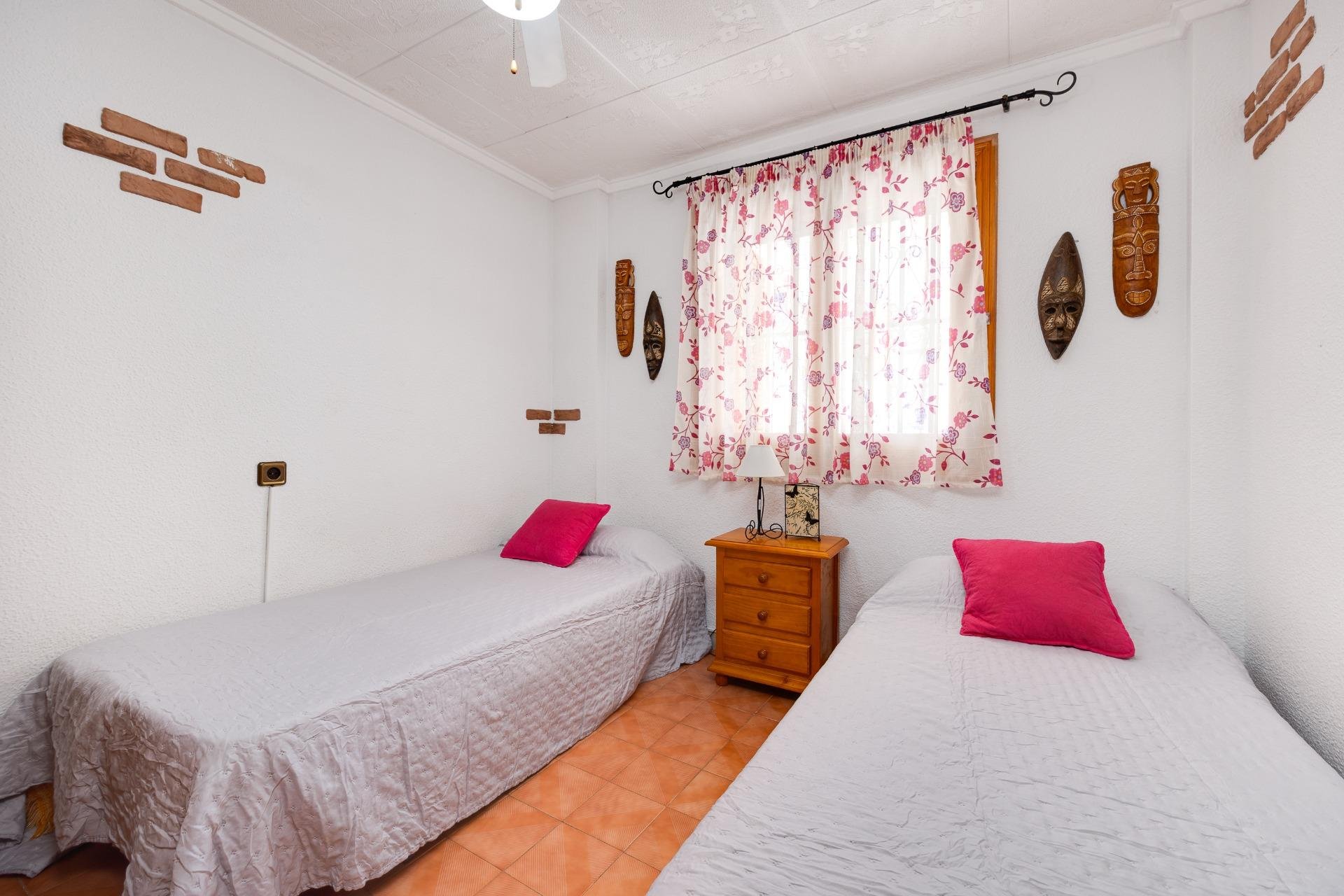 Resale - Bungalow - Torrevieja - Cabo cervera