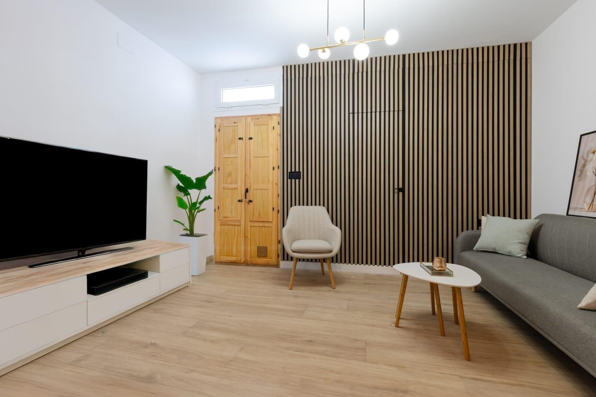 Resale - Bungalow - Torrevieja - Centro - Muelle Pesquero