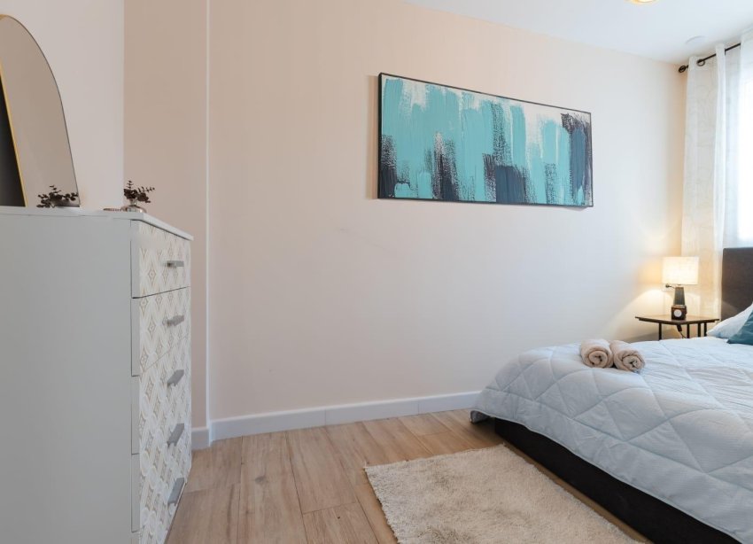 Resale - Bungalow - Torrevieja - Centro - Muelle Pesquero