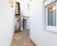 Resale - Bungalow - Torrevieja - Centro - Muelle Pesquero