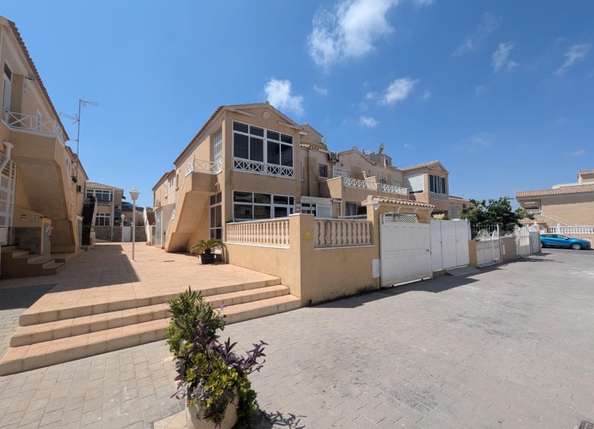 Resale - Bungalow - Torrevieja - Centro