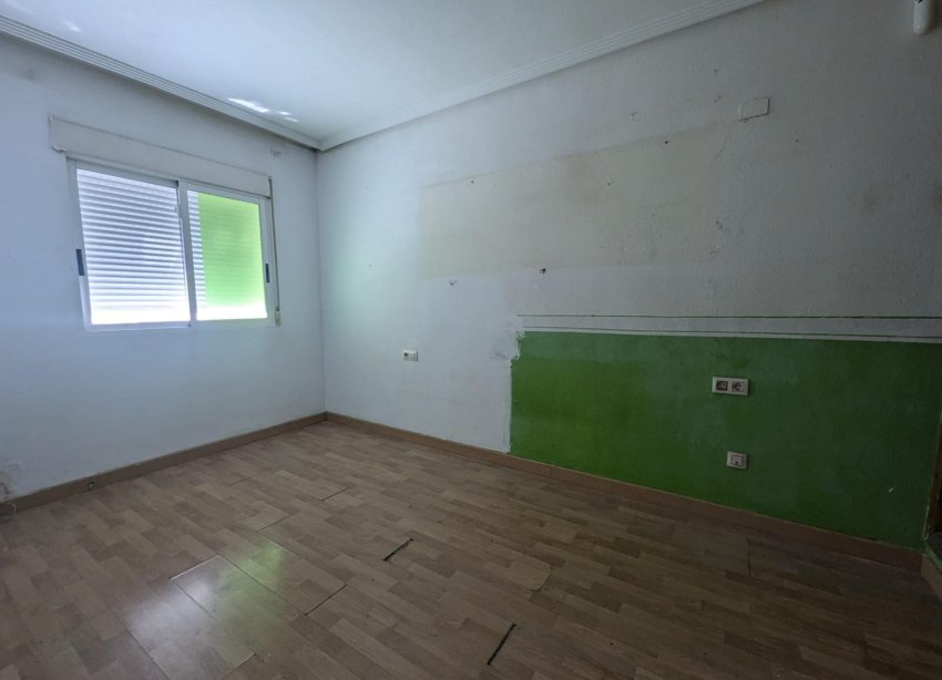 Resale - Bungalow - Torrevieja - Centro