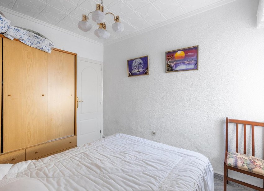 Resale - Bungalow - Torrevieja - La Siesta - El Salado - Torreta