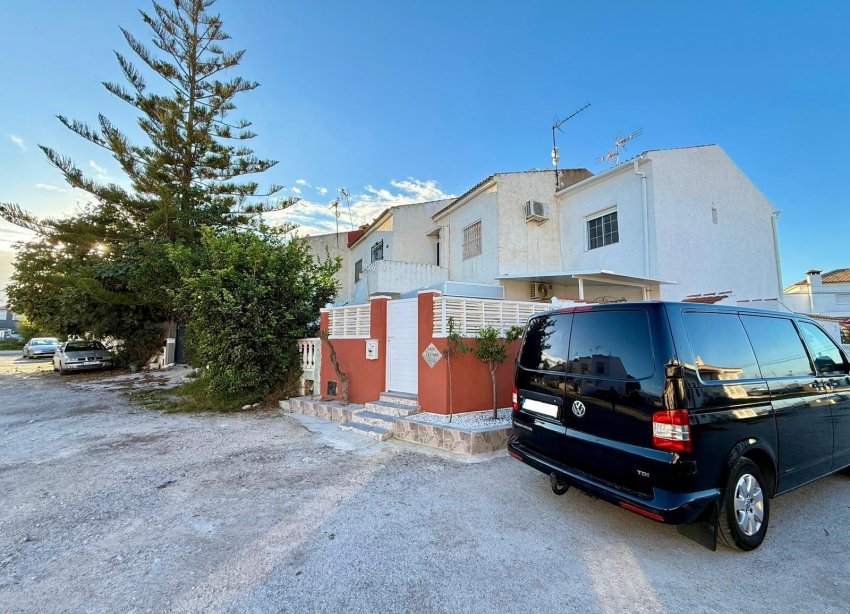 Resale - Bungalow - Torrevieja - La Siesta - El Salado - Torreta