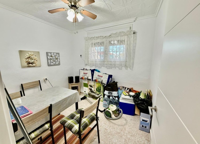 Resale - Bungalow - Torrevieja - La Siesta - El Salado - Torreta