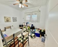 Resale - Bungalow - Torrevieja - La Siesta - El Salado - Torreta