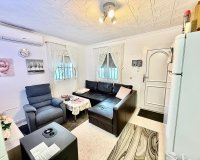 Resale - Bungalow - Torrevieja - La Siesta - El Salado - Torreta